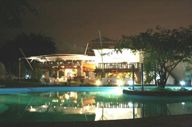 Hotel Montroi Fitness Colima Exterior photo
